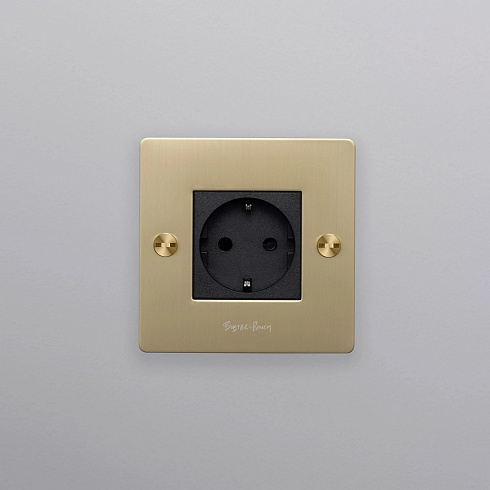 Розетка Buster and Punch 1G Schuko Type F brass Sockets CSK-053441